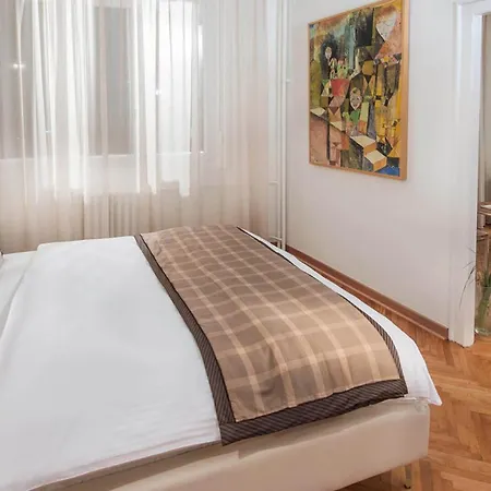 Two Bedroom Balkanska *